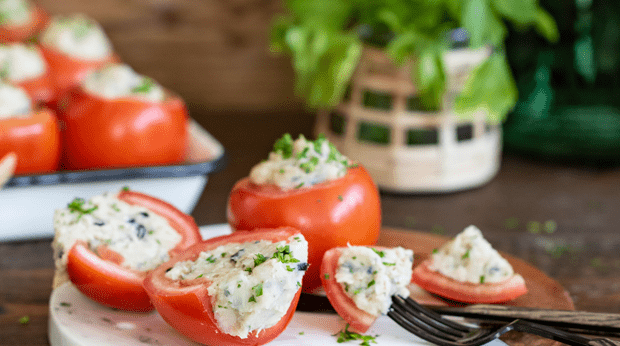 Tomate Recheado com Atum e Batata