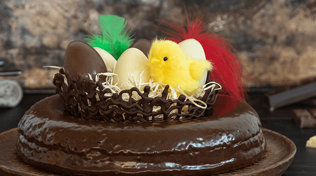 Bolo ninho com três chocolates 