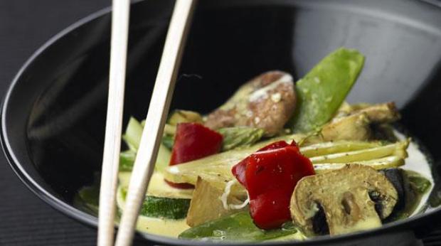 "Caril de legumes com leite de "