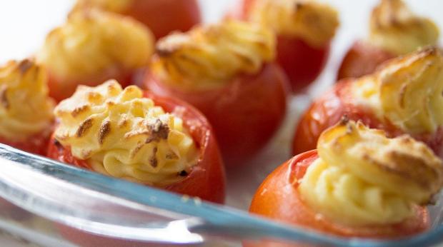 "Tomates recheados com purÃ© de "