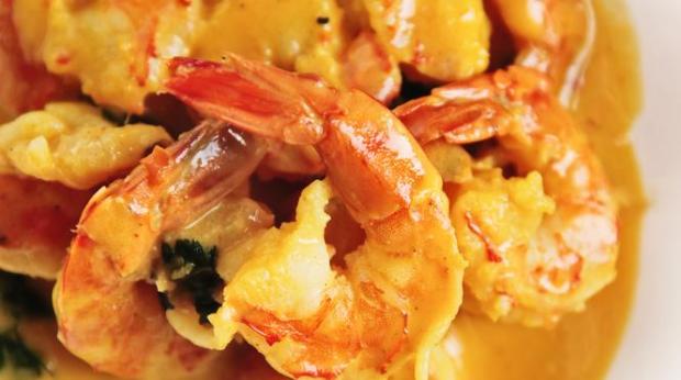 "CamarÃ£o com AÃ§afrÃ£o e ChouriÃ§o"