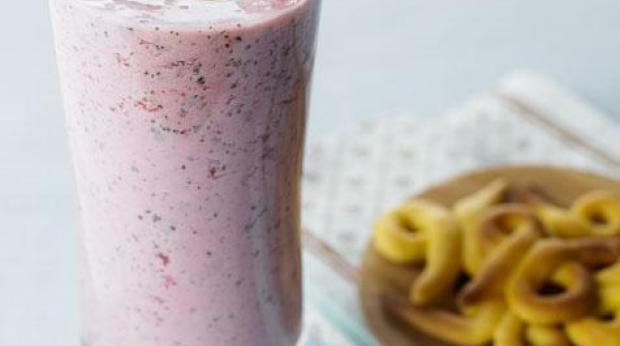 "cozinhar Batido de frutas com "