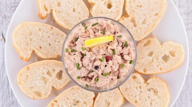 "PatÃª de iogurte e atum"