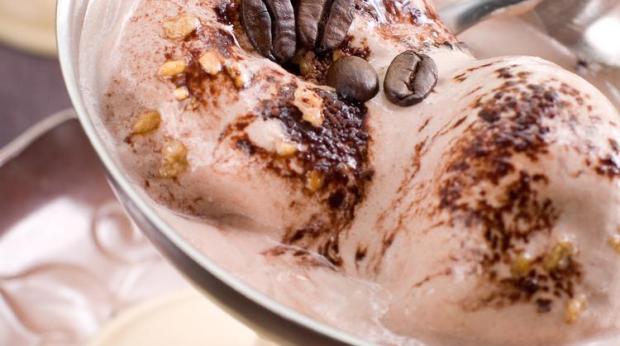 "Sorvete de CafÃ© e Passas ao Ru"