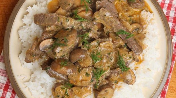 "Strogonoff de vaca com CafÃ©"