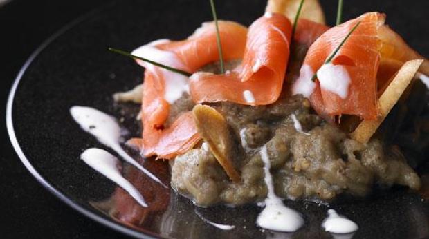 "Caviar de beringela com iogurt"