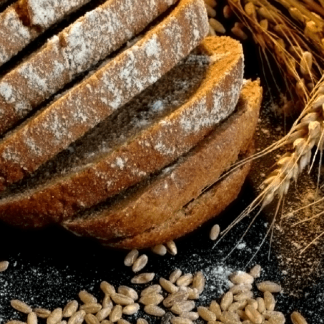 Ideias para preparar um pequeno-almoço saudável com pão