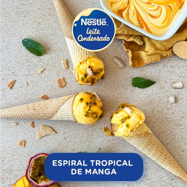 Gelado espiral tropical de Manga
