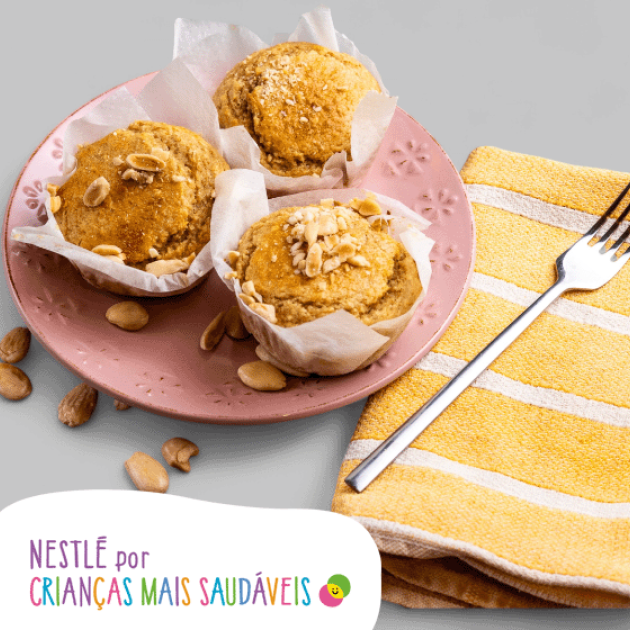 Muffins de pêra rocha, aveia e amêndoas  