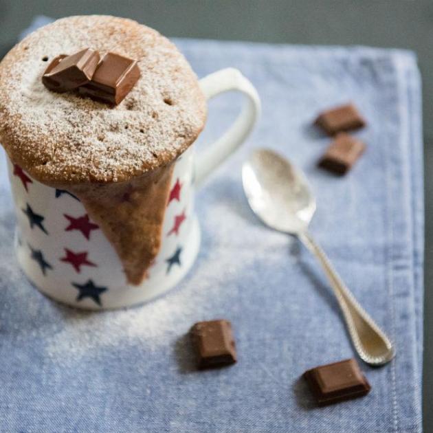 "bolo caneca chocolate caramelo"