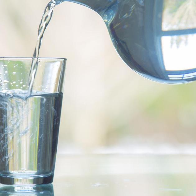 Beber água às refeições – sim ou não?