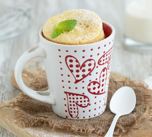 Bolo de Caneca de Doce de Leite e Banana | NESTLÉ Bolo de Caneca de Doce de Leite e Banana | NESTLÉ