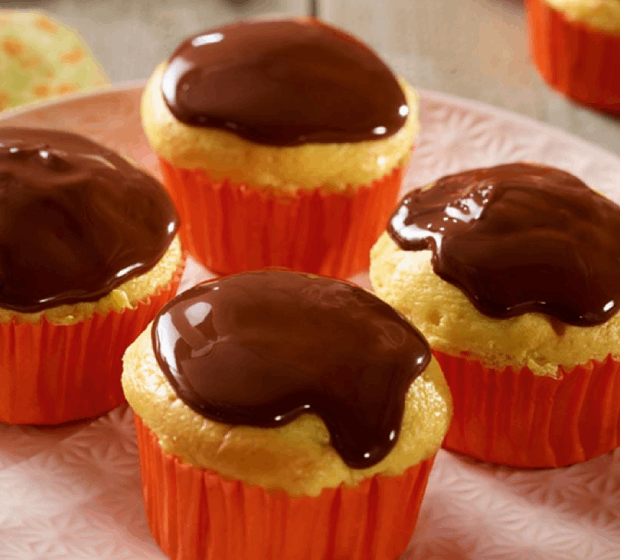 Muffins de Laranja e chocolate preto 70%