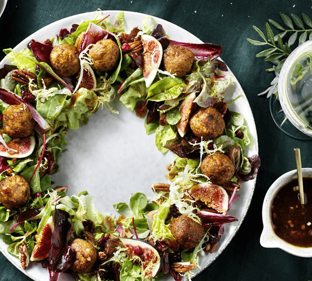 Vegetarian Christmas Wreath Salad with Falafel