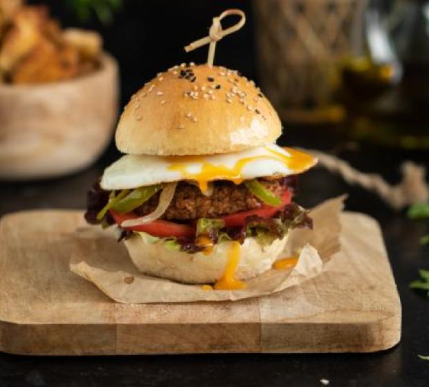 "HambÃºrguer vegetariano Deluxe "