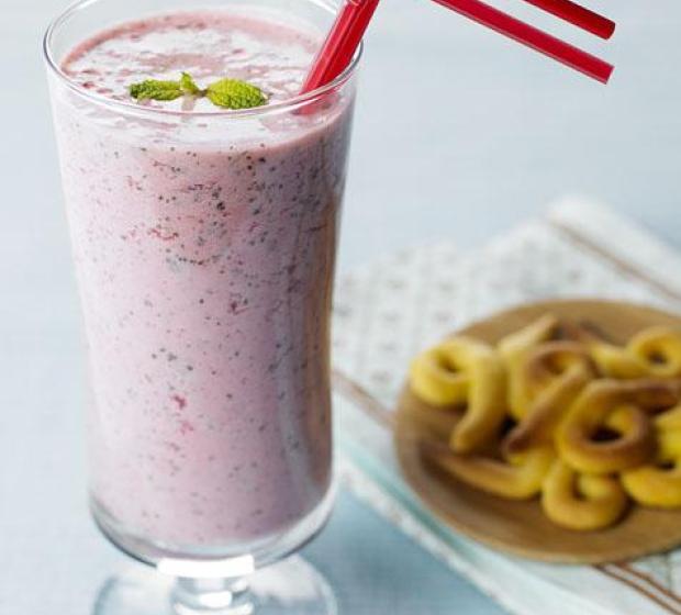 "cozinhar Batido de frutas com "