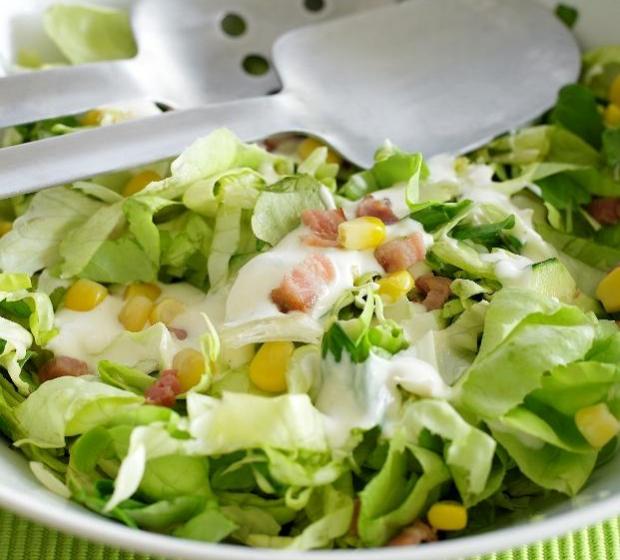 "cozinhar Salada verde com molh"