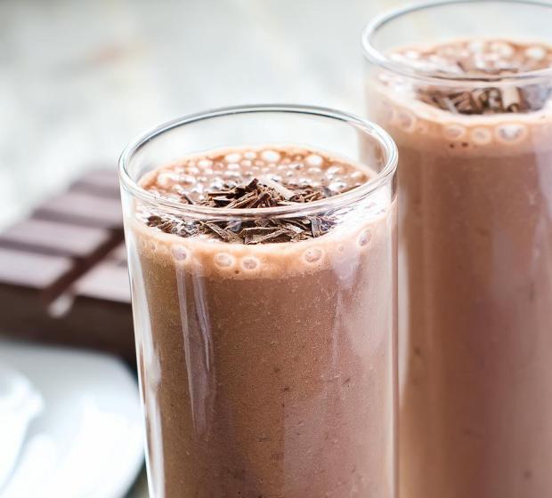 "Batido de chocolate cremoso"