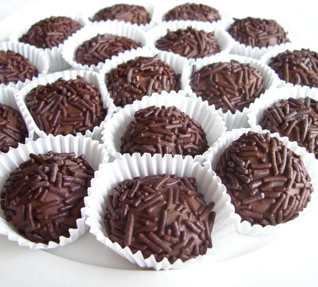 Brigadeiros | NESTLÉ