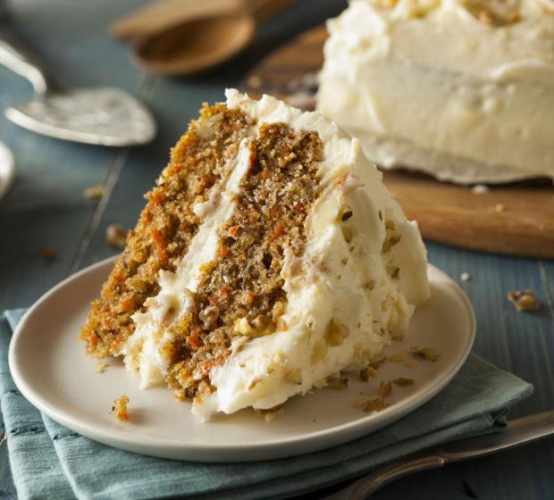 Bolo de aniversário simples - Receita Petitchef