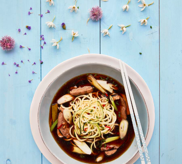 "Sopa asiÃ¡tica com noodles de c"