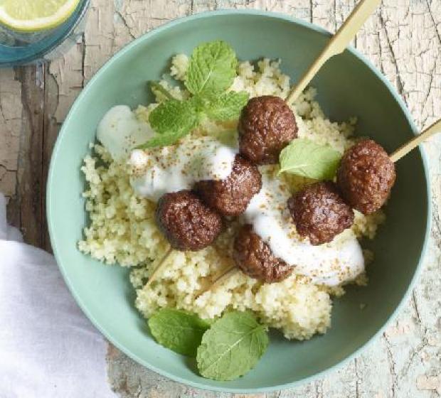 "AlmÃ´ndegas vegetarianas com mo"